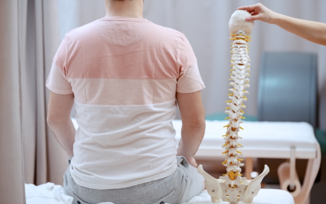 Onurğa sağlamlığı — bel və boyun ağrılarının qarşısının alınması